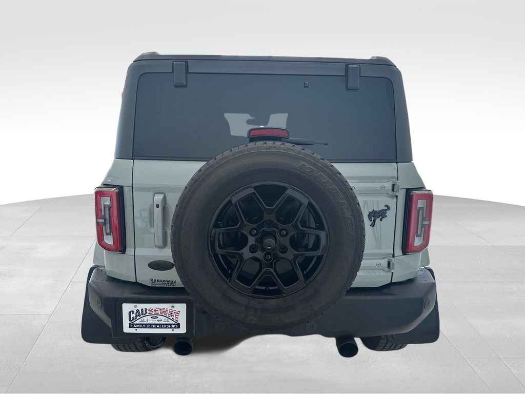 2022 Ford Bronco Outer Banks photo 4