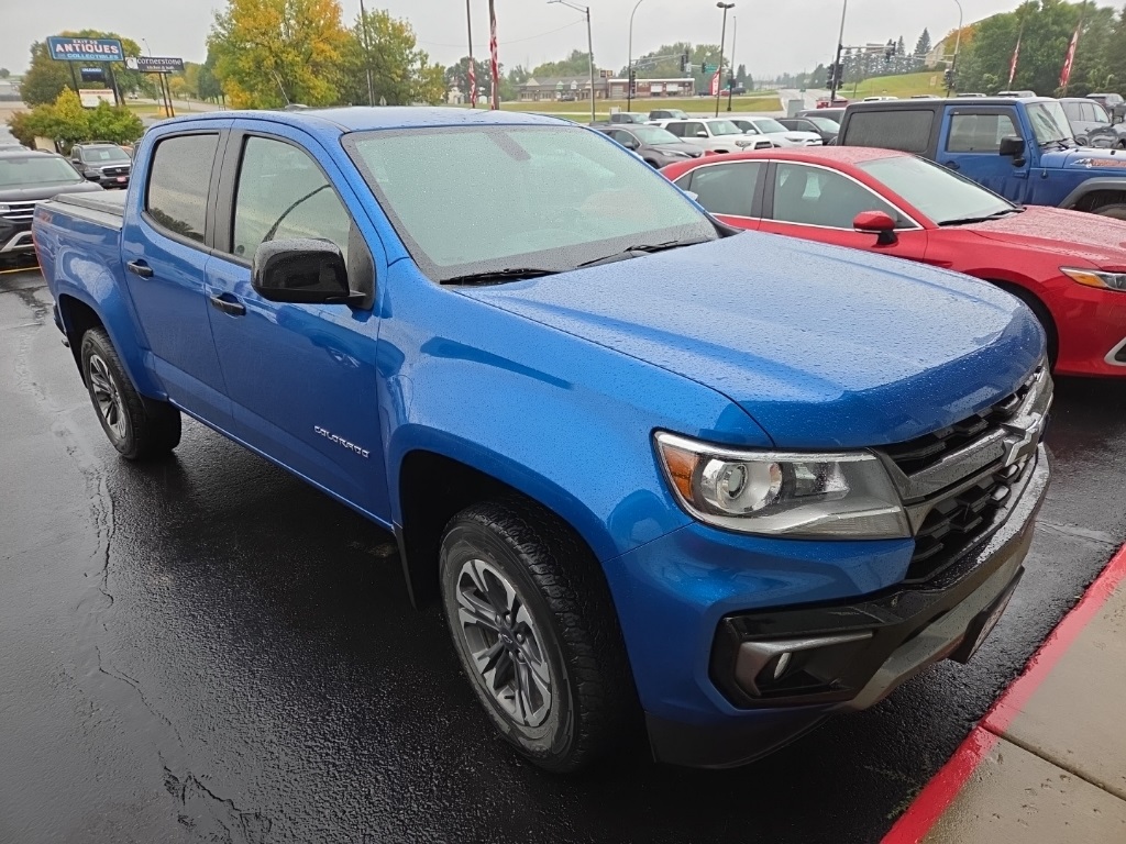 2022 Chevrolet Colorado Z71 photo 2