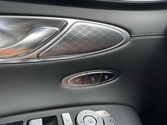 2025 Genesis GV70 2.5T Sport Prestige photo 28