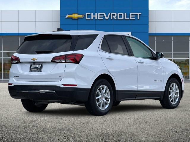 2024 Chevrolet Equinox LT photo 3