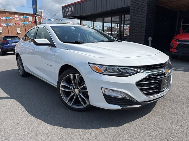 2024 Chevrolet Malibu Premier 2LT photo 3
