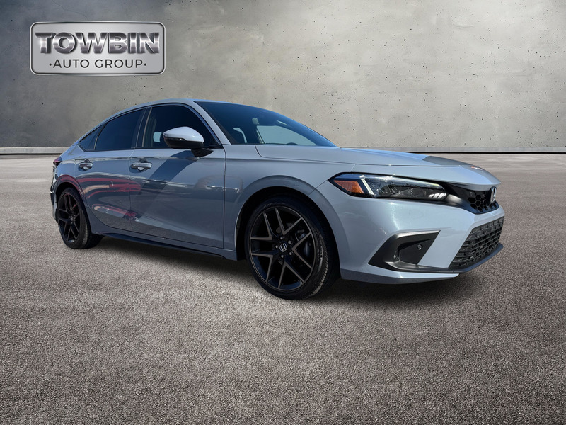 2022 Honda Civic Sport Touring photo 2