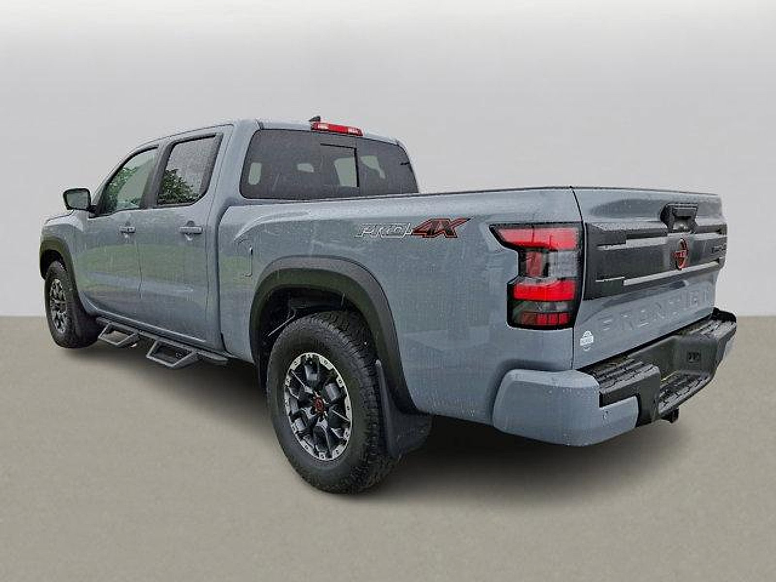 2025 Nissan Frontier Crew Cab PRO-4X photo 3