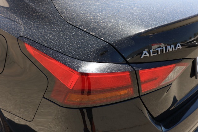 2023 Nissan Altima 2.5 SR photo 5