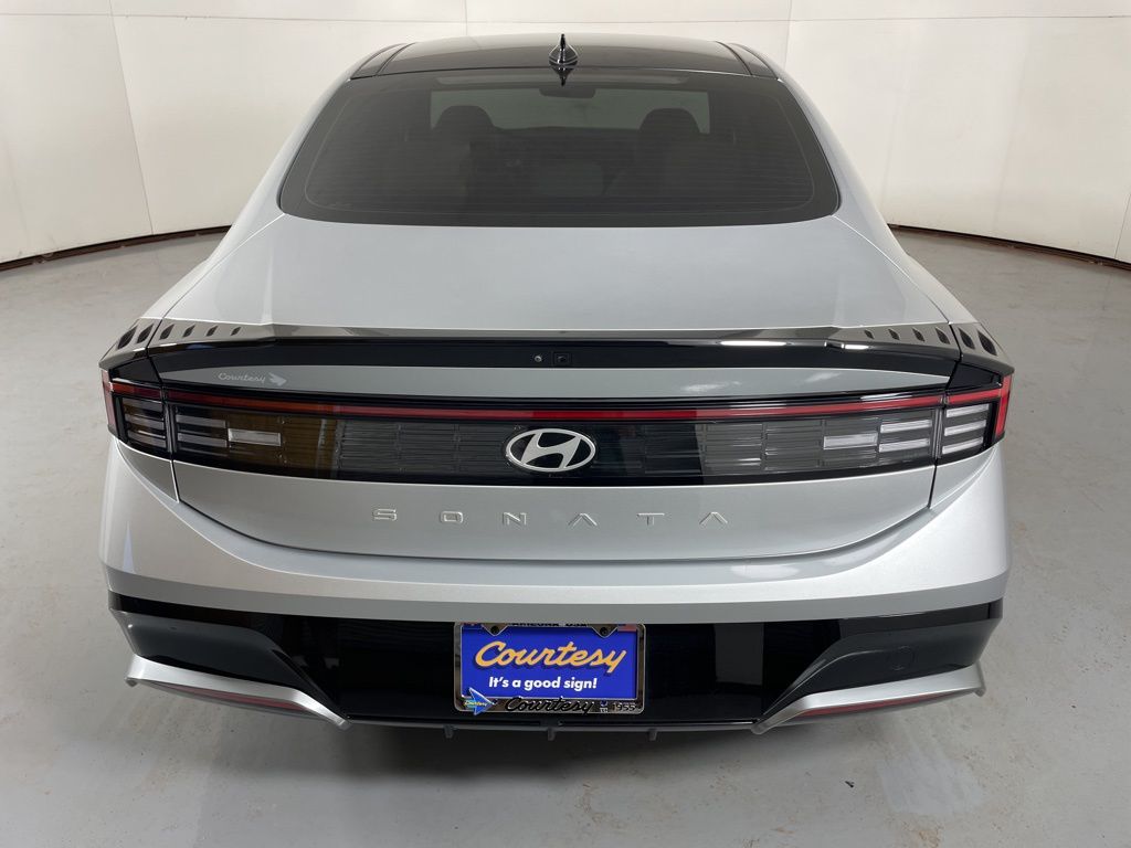 2024 Hyundai Sonata SEL Convenience photo 8