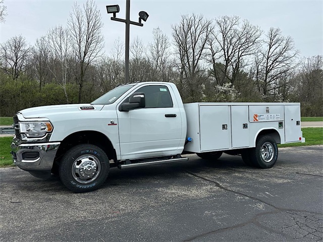 2024 Ram 3500 Tradesman photo 4