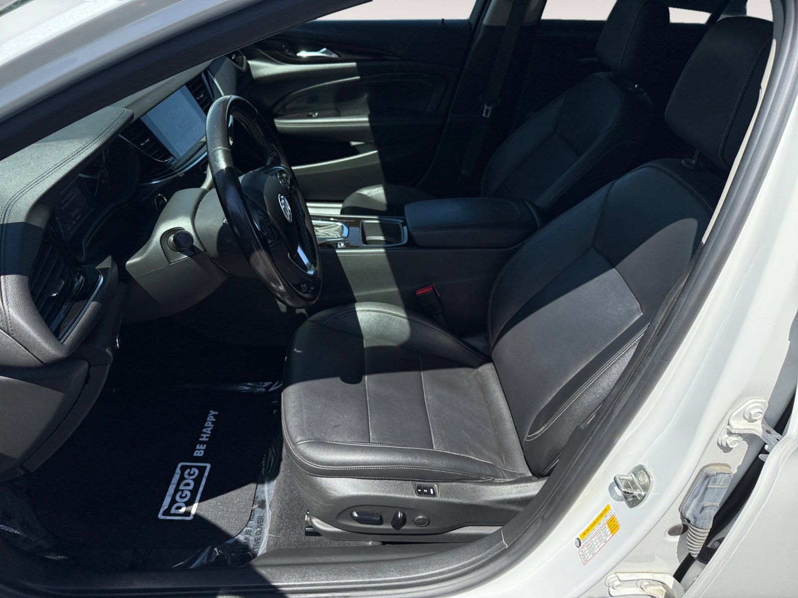 2019 Buick Regal TourX Essence photo 10