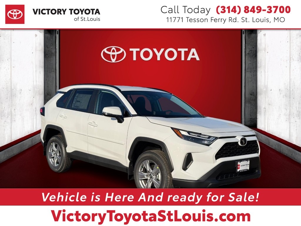 2025 Toyota RAV4 XLE's photo