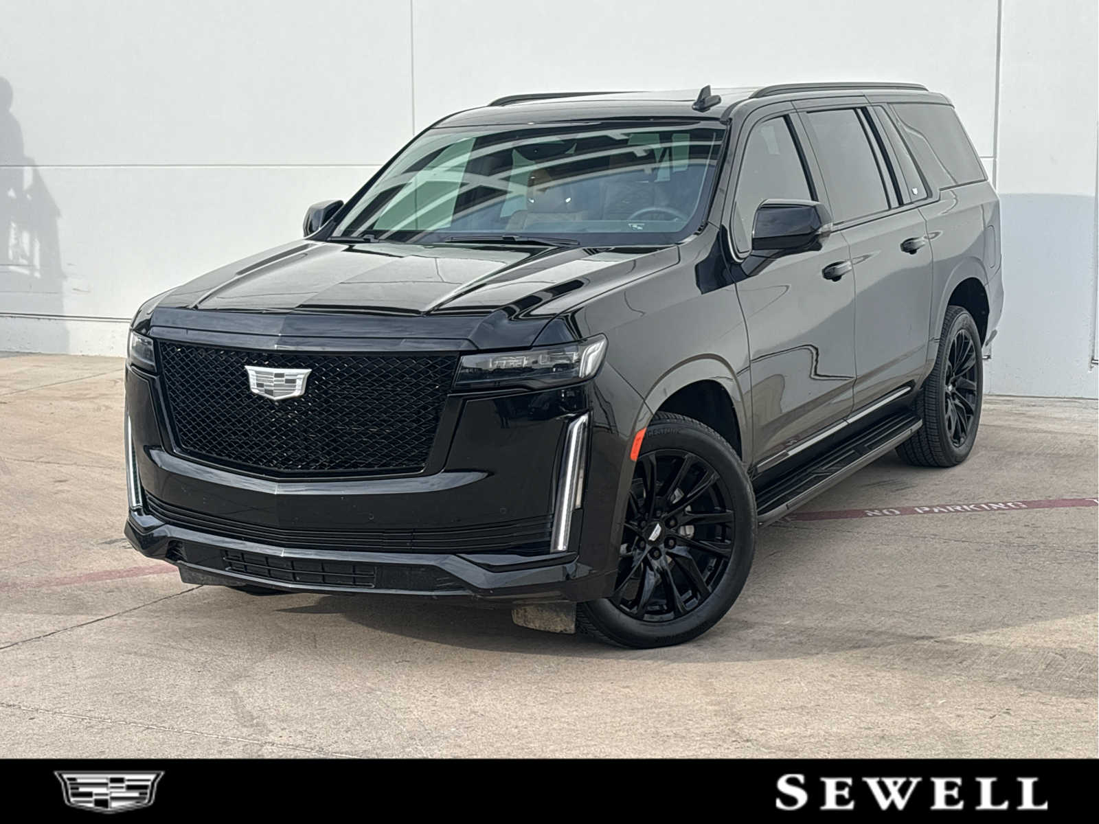 2023 Cadillac Escalade ESV Sport's photo