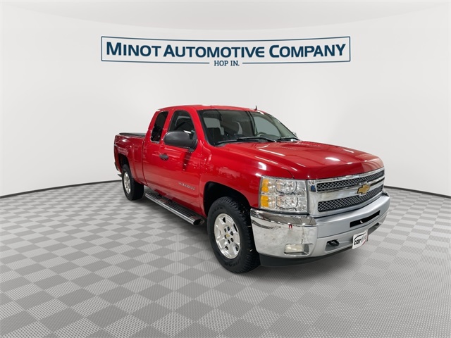 Used 2012 Chevrolet Silverado 1500 LT with VIN 1GCRKSE71CZ334069 for sale in Minot, ND