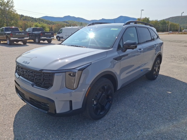 2026 Kia Sorento EX photo 7