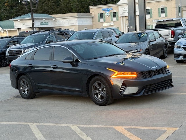 2023 Kia K5 LXS photo 2