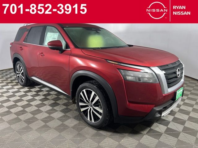 2025 Nissan Pathfinder Platinum's photo