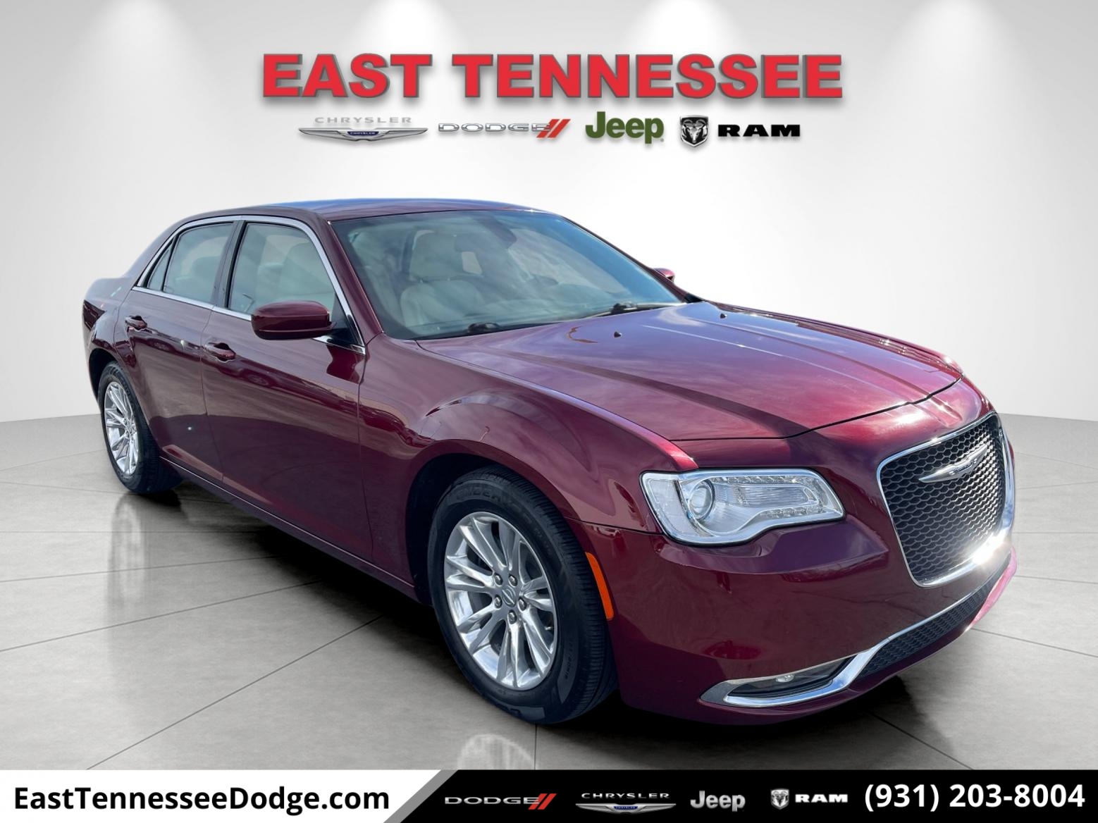 2017 Chrysler 300 Limited's photo