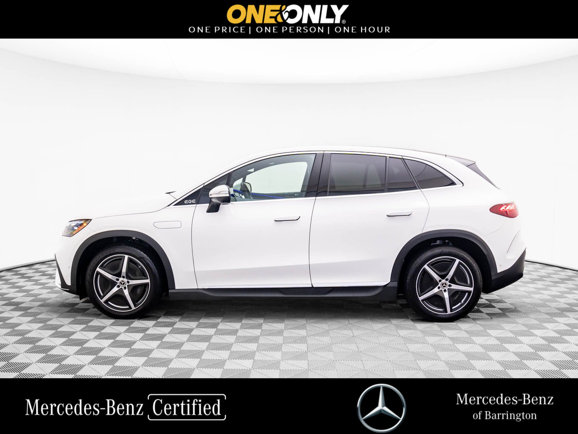 2024 Mercedes Benz 350 4MATIC photo 2