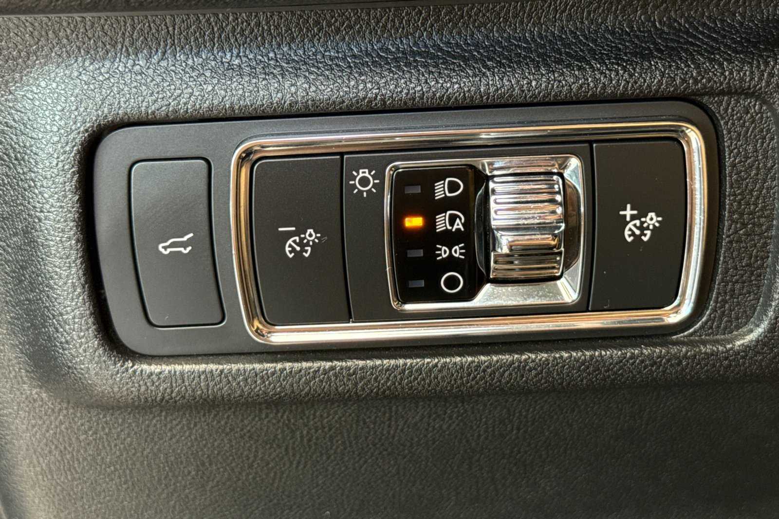 2022 Lincoln Corsair Standard photo 26