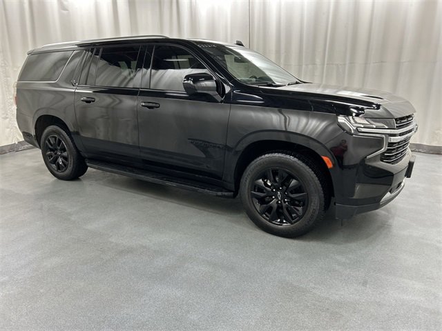 2022 Chevrolet Suburban LT's photo