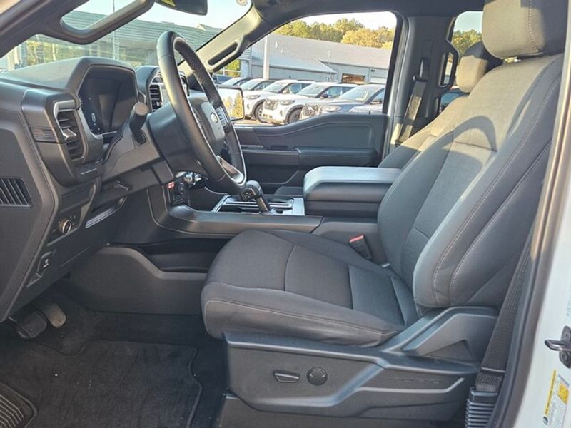 2024 Ford F-150 XLT photo 3