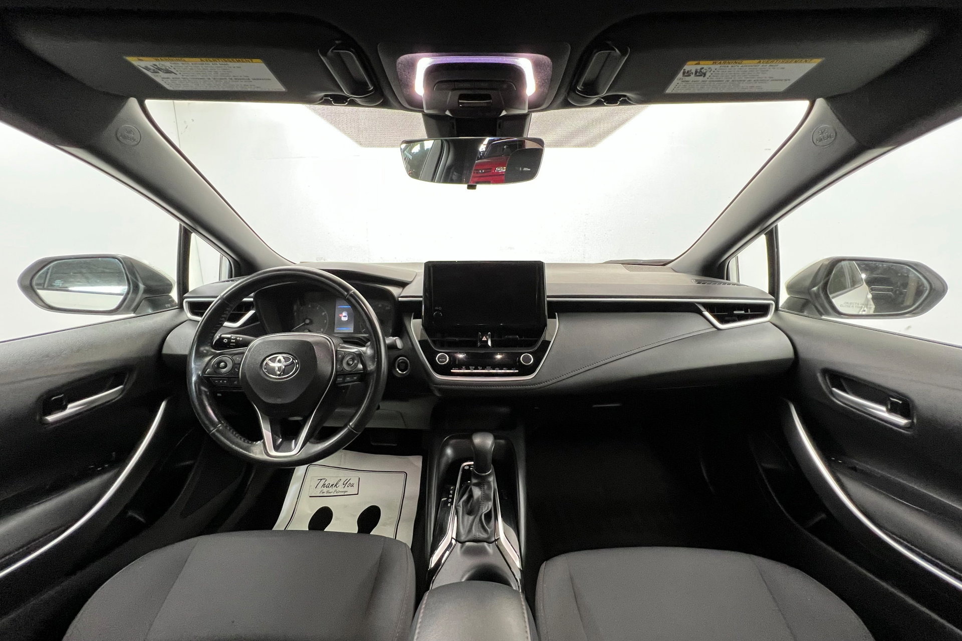 2023 Toyota Corolla SE photo 9