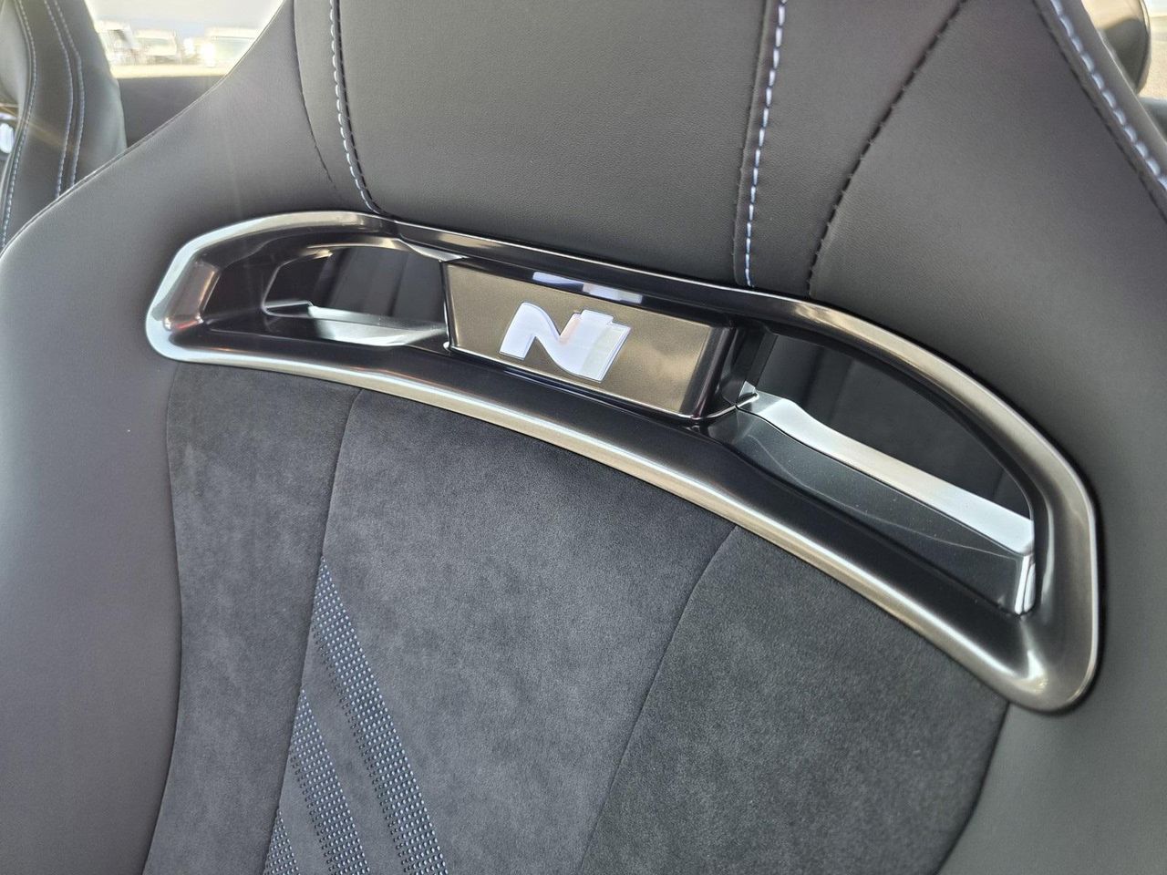 2025 Hyundai Elantra N Base photo 20