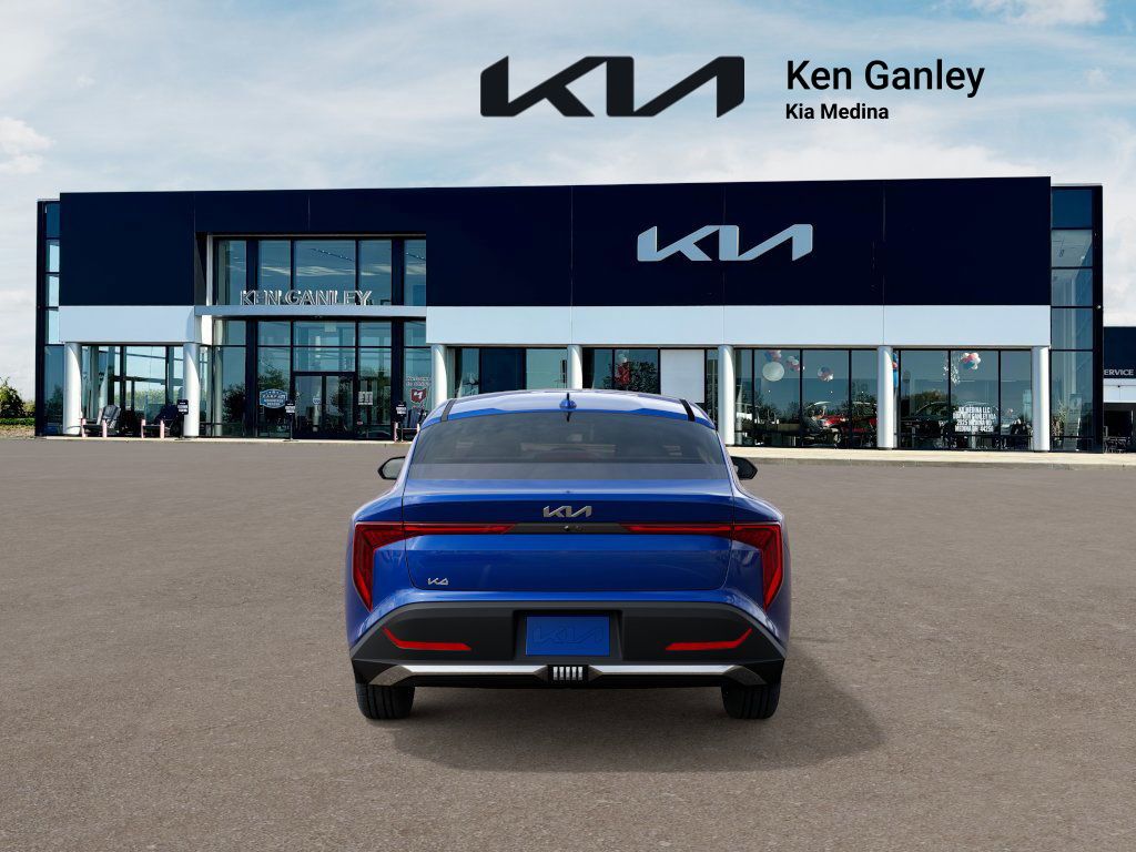 2025 Kia K4 EX photo 3