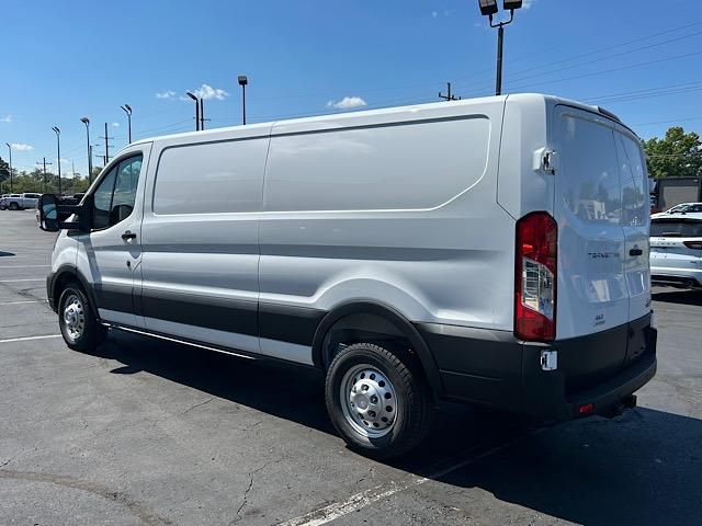 2025 Ford Transit photo 9