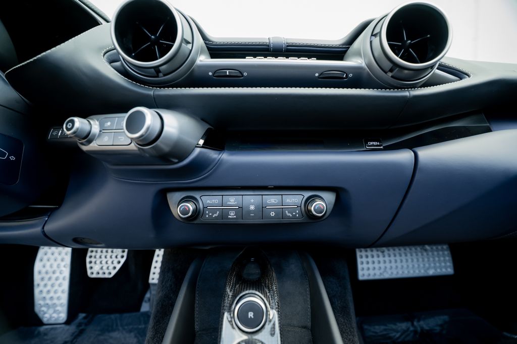 2022 Ferrari 812 GTS photo 35