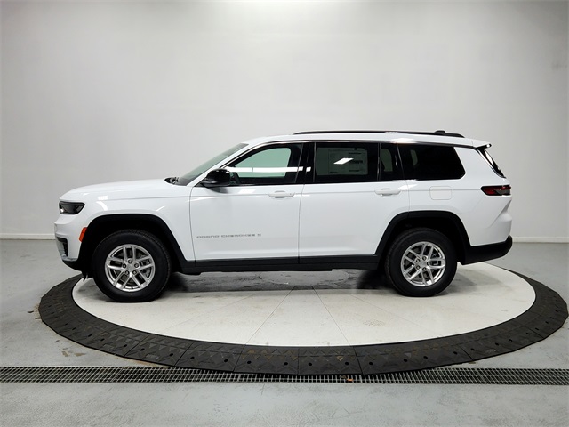 2025 Jeep Grand Cherokee Laredo X photo 4