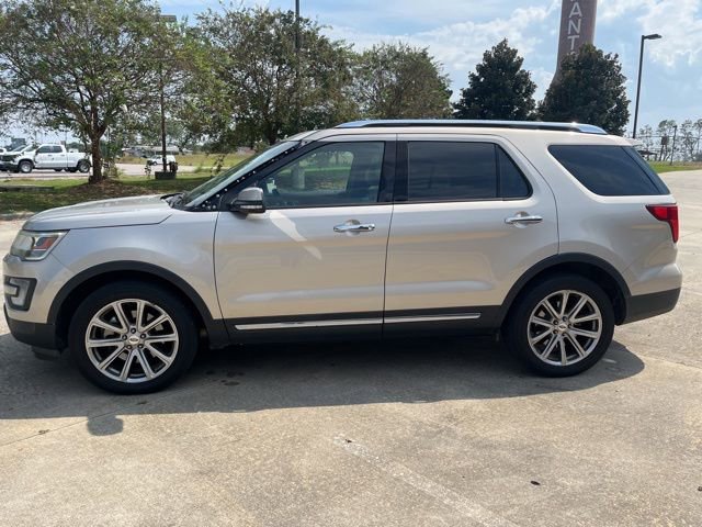 2017 Ford Explorer Limited photo 3