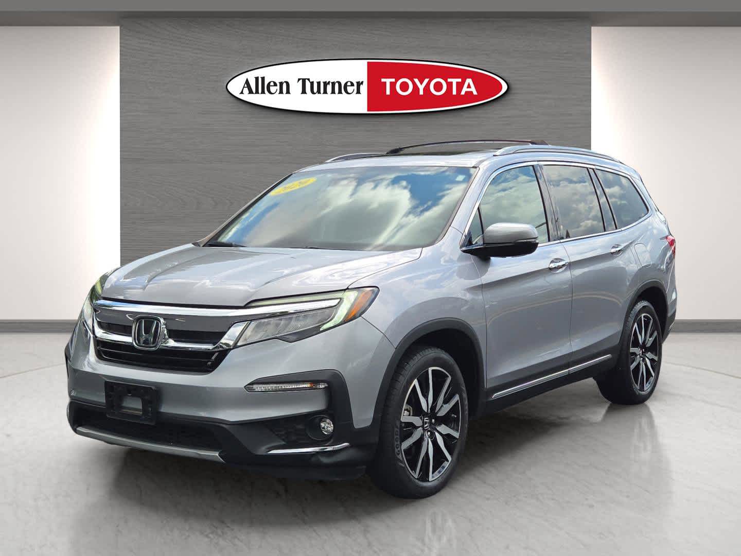 2020 Honda Pilot Touring photo 3