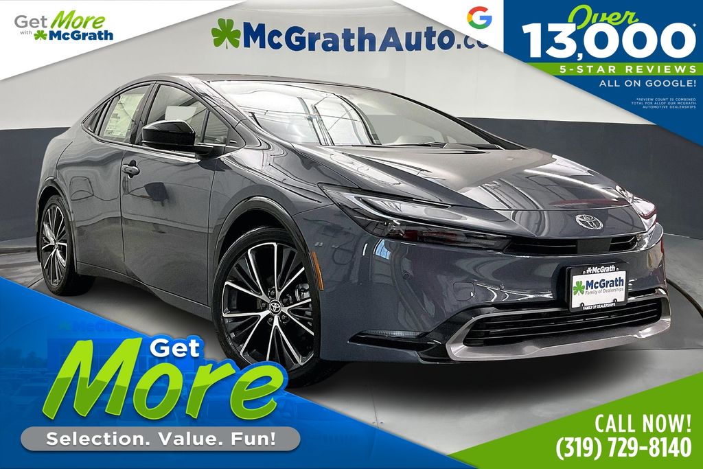 2026 Toyota Prius XLE's photo