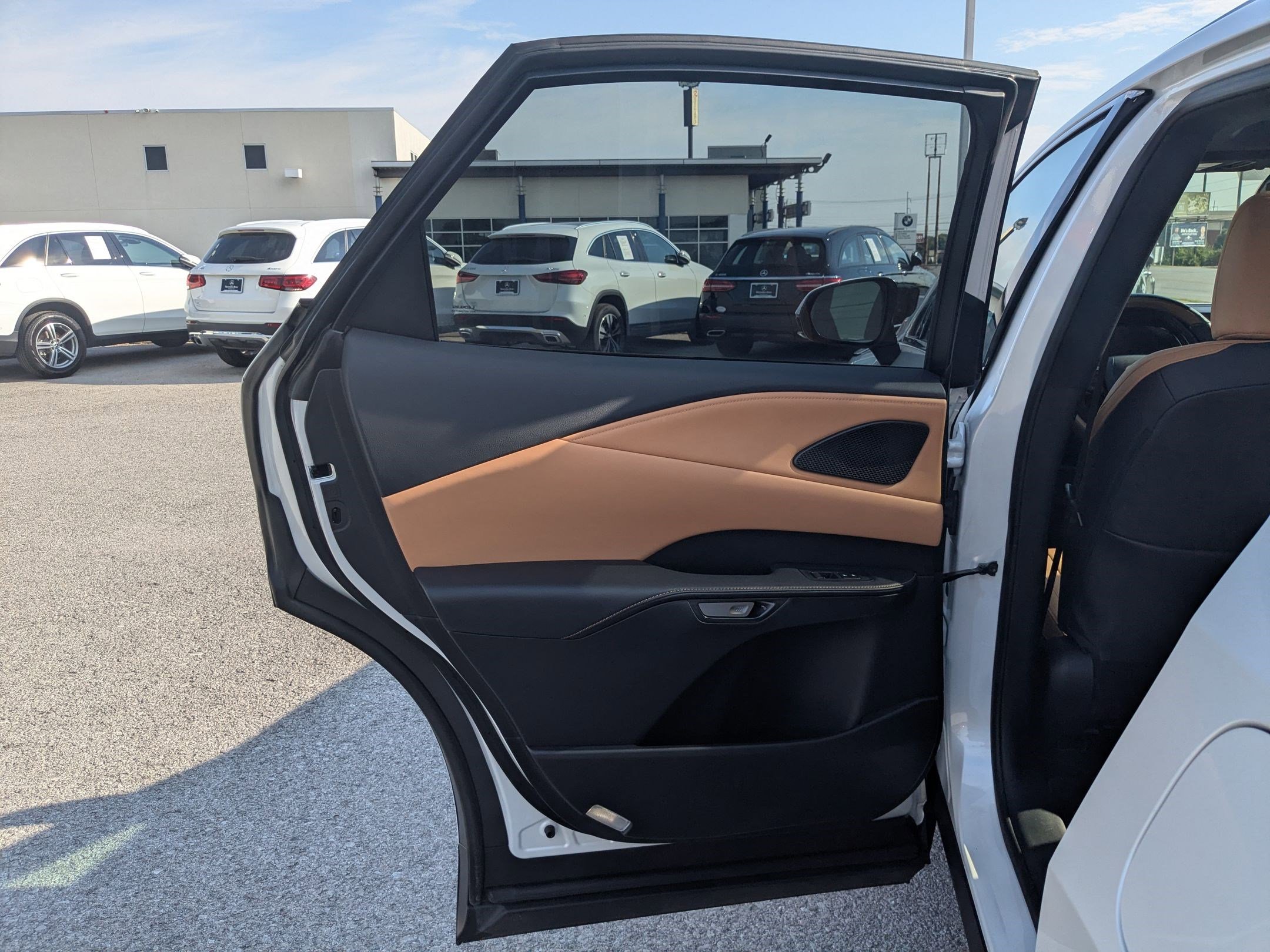2023 Lexus RX 350h Premium photo 23