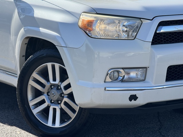 2013 Toyota 4Runner Limited photo 2