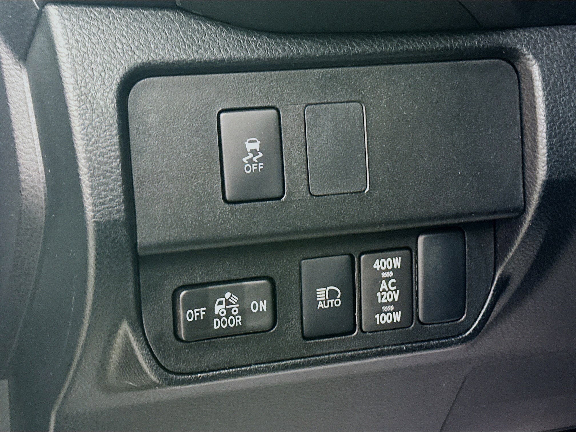 2023 Toyota Tacoma TRD Off-Road 4x4 photo 10