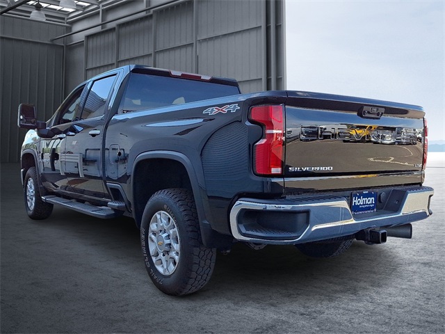 2024 Chevrolet Silverado 3500HD LTZ photo 5