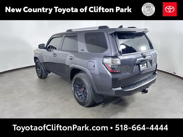 2023 Toyota 4Runner SR5 4WD photo 4
