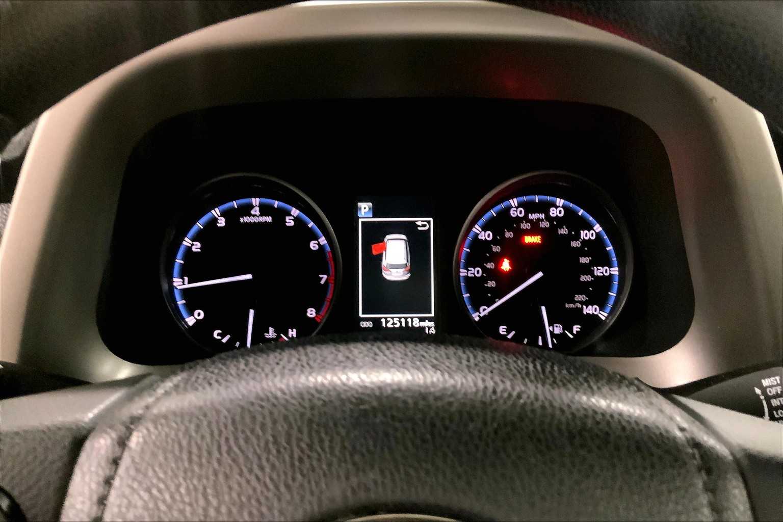 2017 Toyota RAV4 LE photo 24