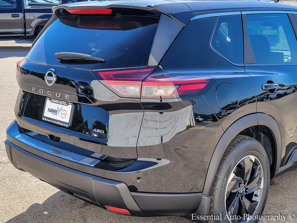 2026 Nissan Rogue SV photo 4