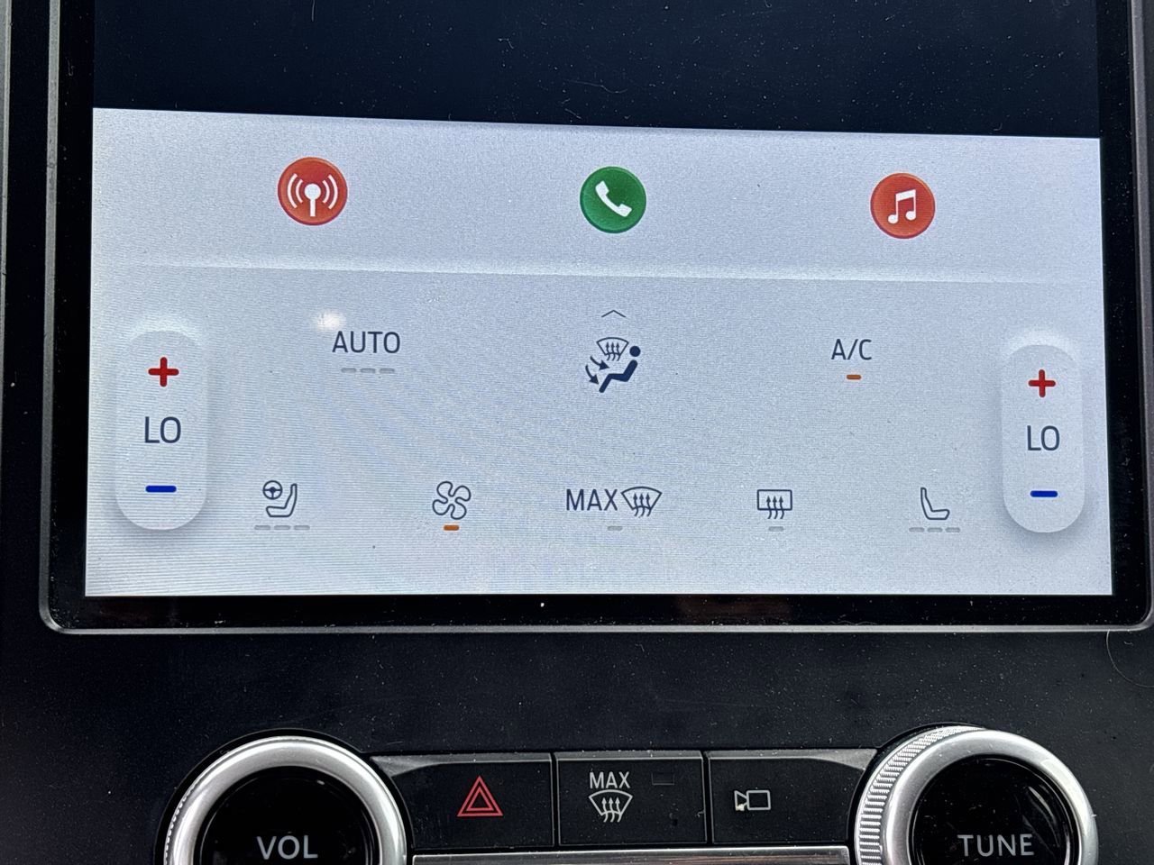 2022 Ford Edge Titanium photo 17