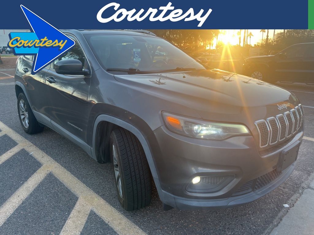2019 Jeep Cherokee Latitude Plus's photo