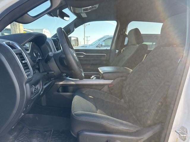 2025 Ram 1500 Big Horn Lone Star Night Edition photo 3