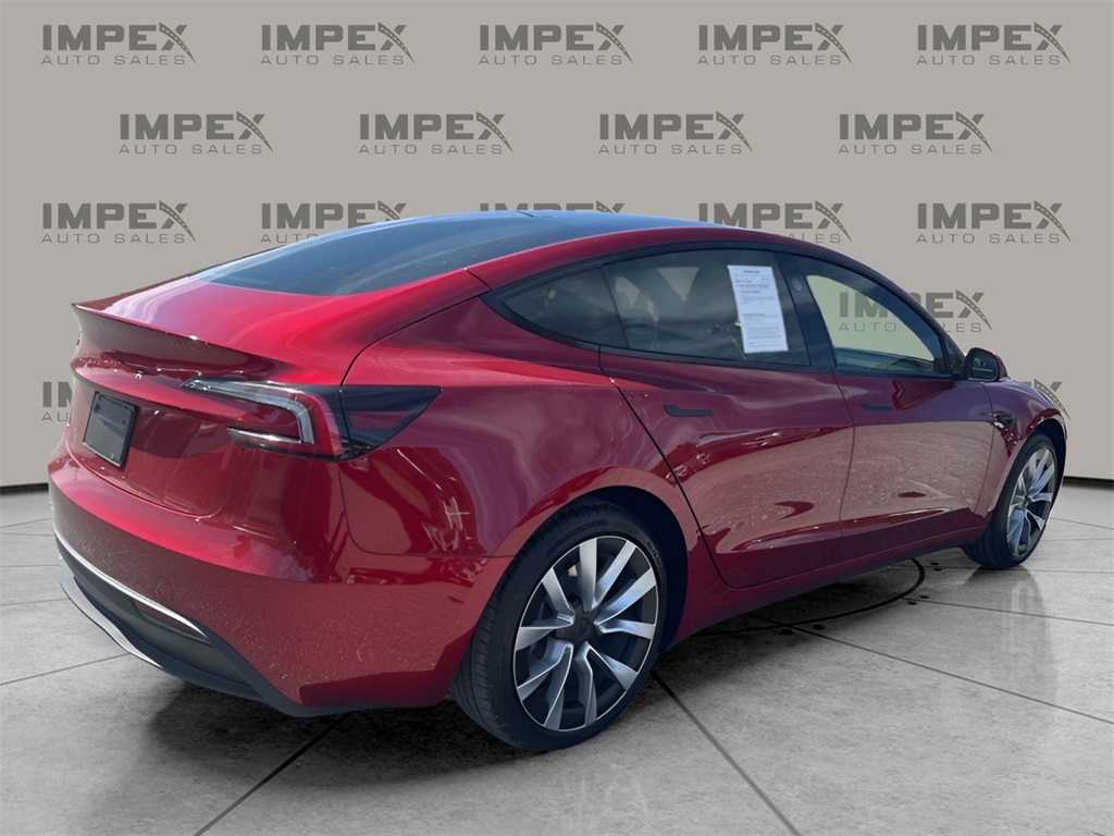 2025 Tesla Model 3 Long Range photo 5
