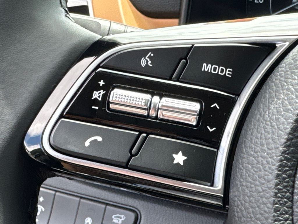 2025 Kia Seltos EX photo 24