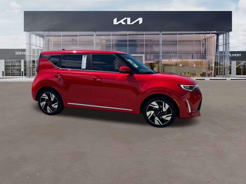 2025 Kia Soul GT-Line photo 2