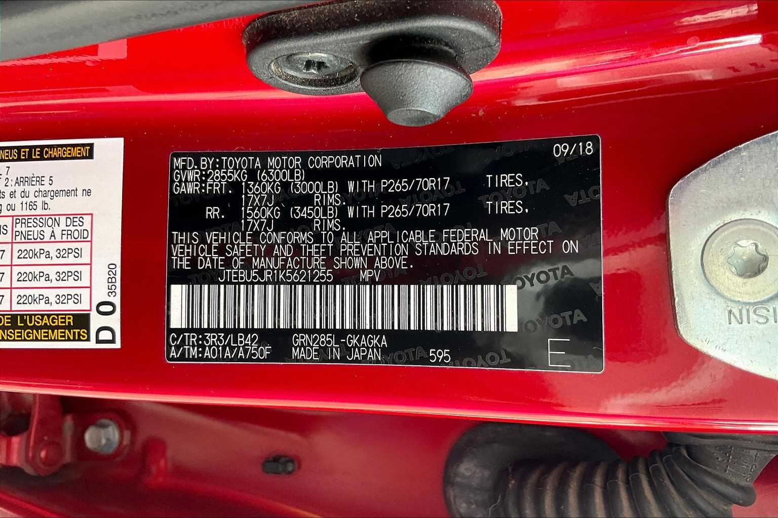 2019 Toyota 4Runner SR5 Premium photo 32
