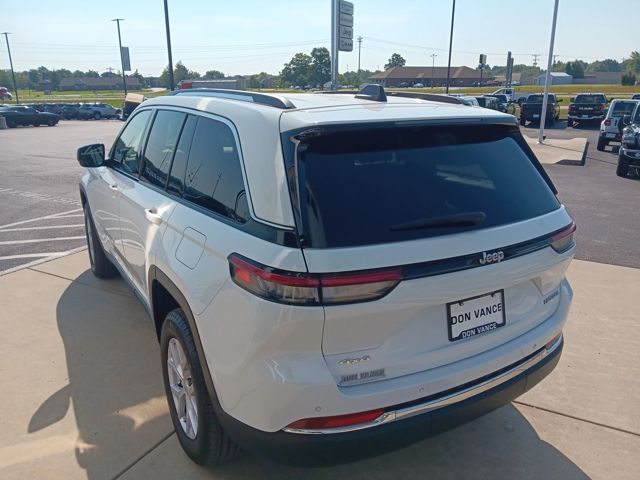 2022 Jeep Grand Cherokee Limited photo 3