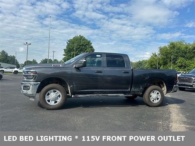 2026 Ram 2500 Tradesman photo 4