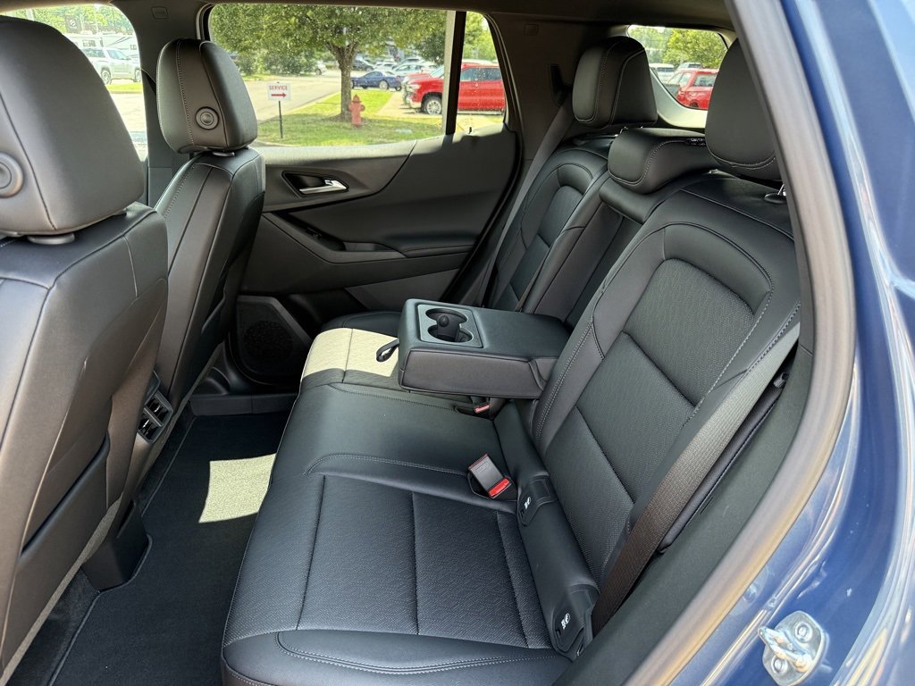 2026 Chevrolet Equinox LT photo 14