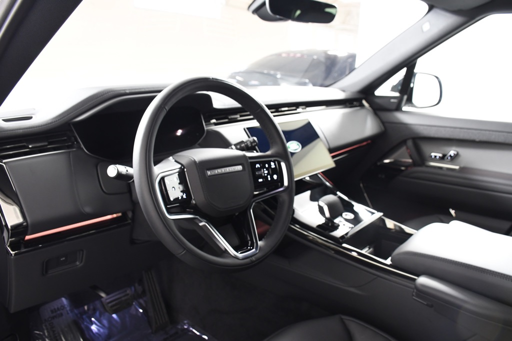2025 Land Rover Range Rover Sport P360 S photo 12
