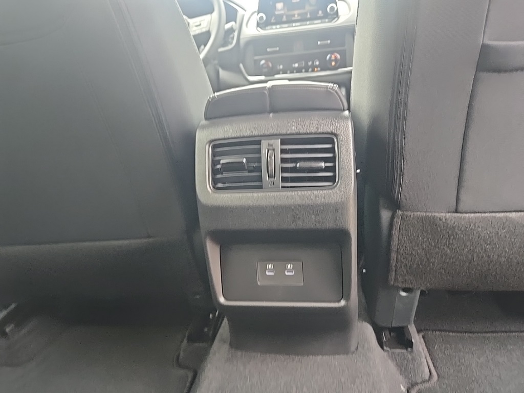 2026 Nissan Rogue SV photo 27